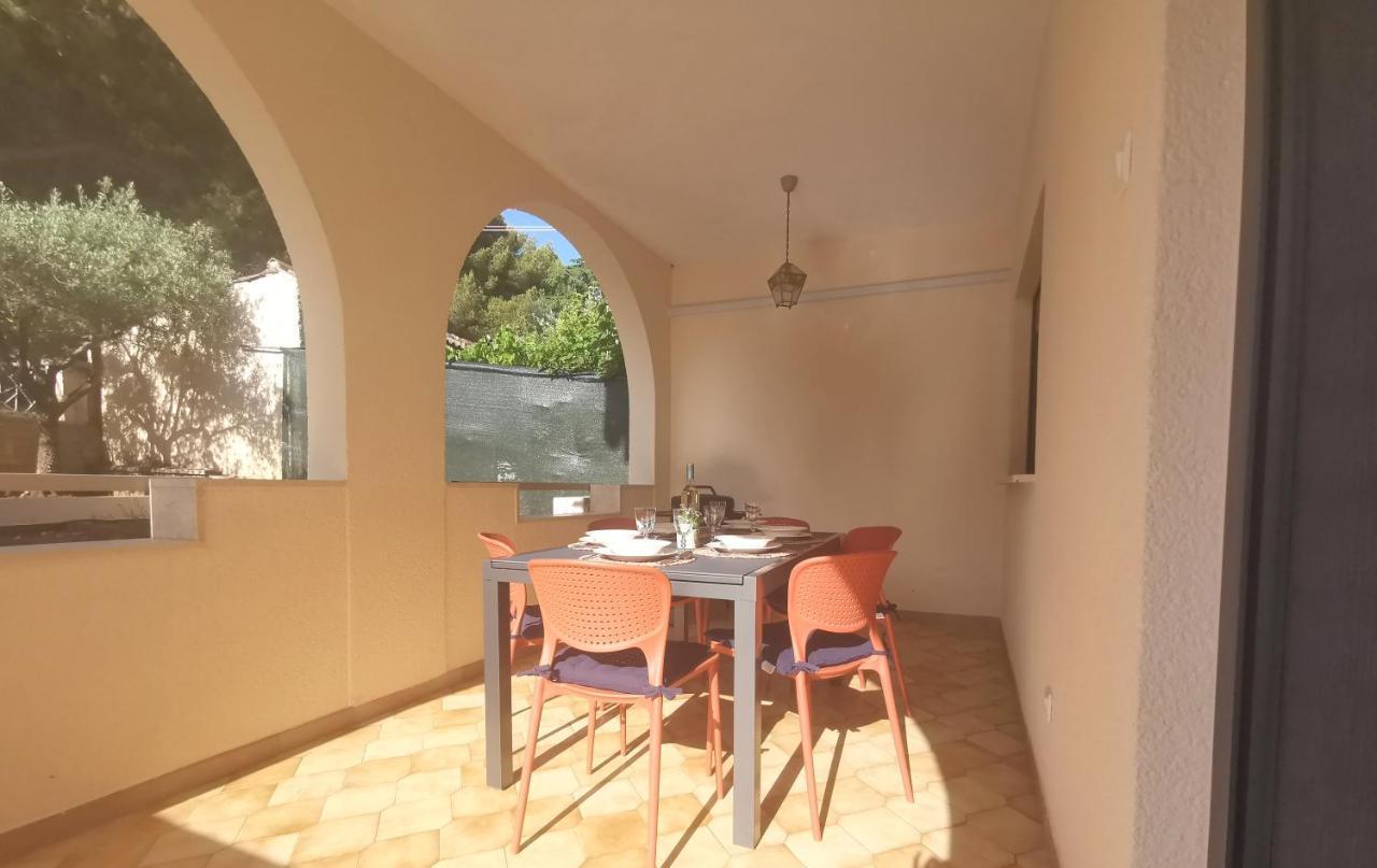 Apartment Pineta With Terrace & Park Wood View Pula Extérieur photo